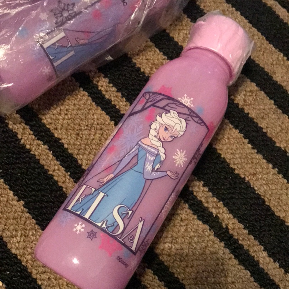 Tupperware Disney Elsa💟